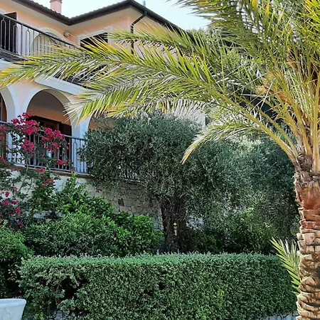 Alloggio per agriturismo Bardi Con Vista Mare